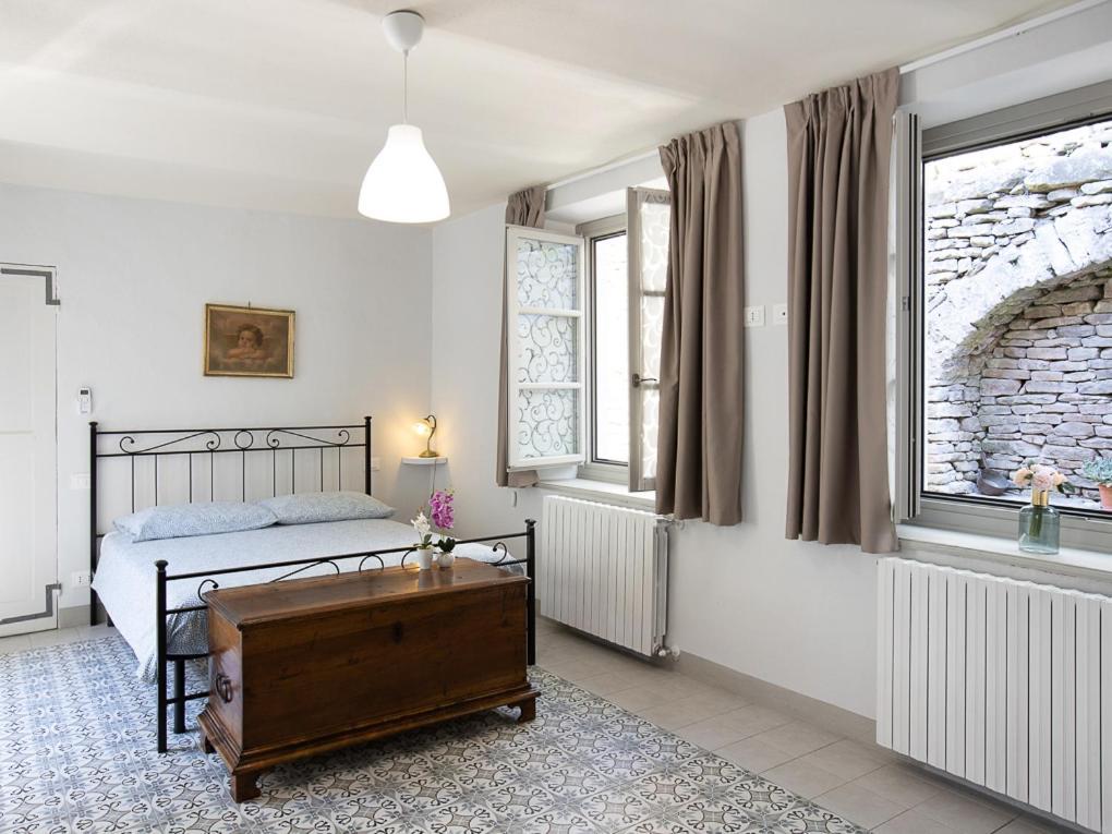 Apartamento Casa Cecilia Santo Stefano Belbo Exterior foto